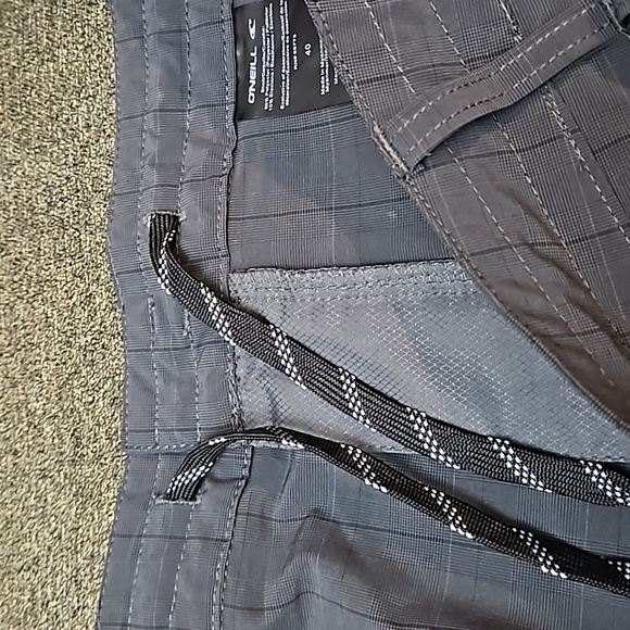 O'Neill Crossover Shorts Size 40 Gray Plaid - Picture 8 of 16